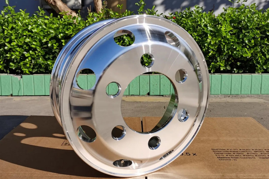 A shipment of steel rims is about to be sent to Saudi Arabia A shipment of steel rims is about to be sent to Saudi Arabia