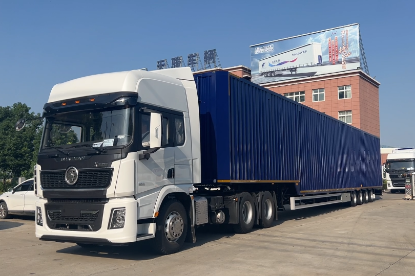 Two Van Semi Trailers will be shippped to United States Of America Two Van Semi Trailers will be shippped to United States Of America