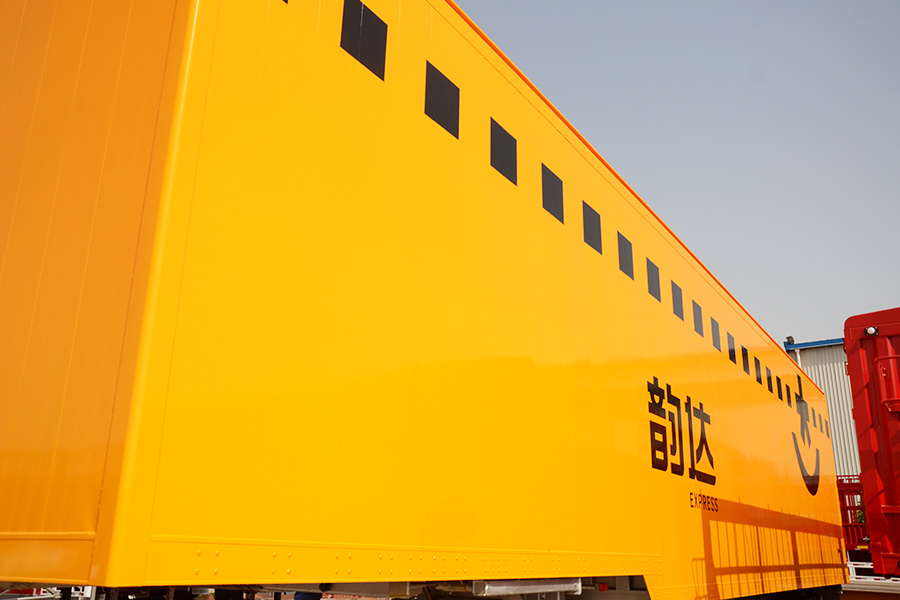 Yunda Express Van Semi Trailer