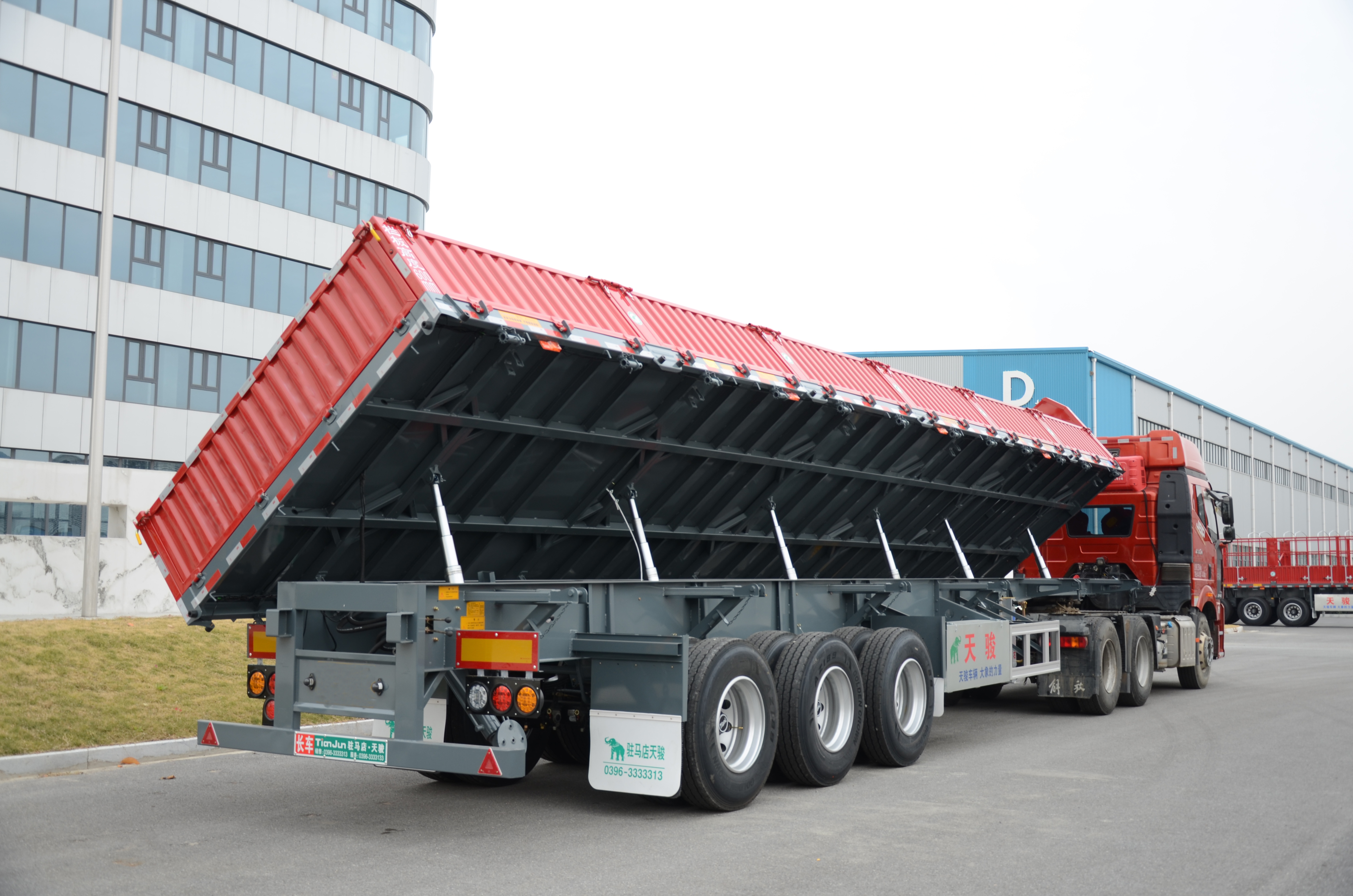 3-Axle Side Tipper Semi Trailer