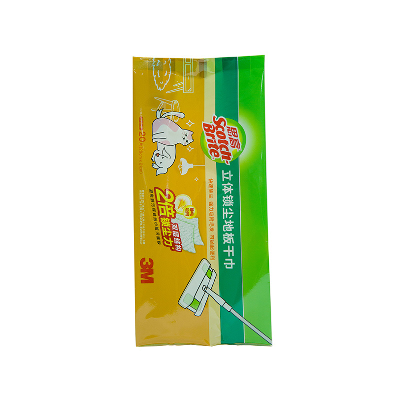 small wet wipes pouch