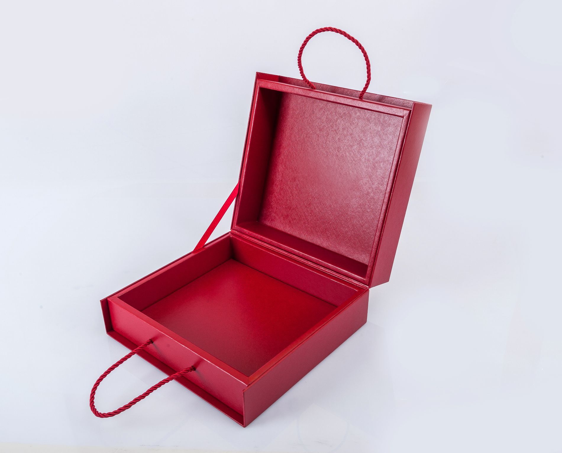 The Versatility of Hinged Packaging Boxes with Handles: A Comprehensive Guide