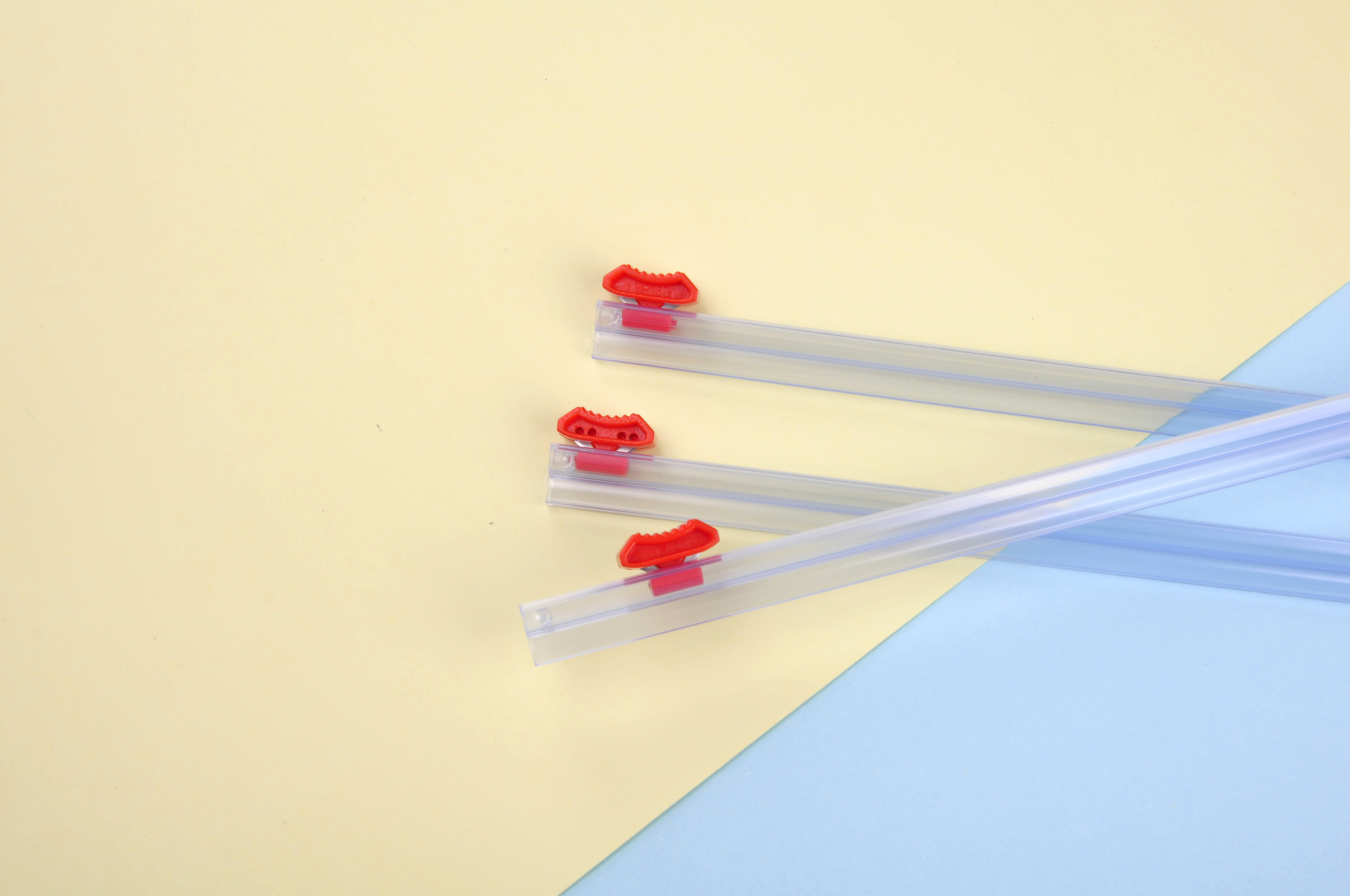 Kitchen essential! This cling film cutter knife is indispensable once you use it. Kitchen essential! This cling film cutter knife is indispensable once you use it.