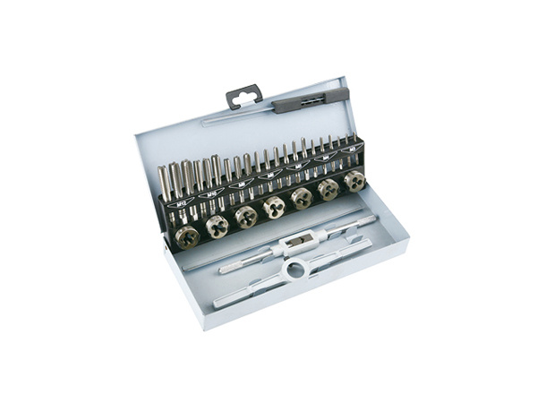 32 pieces METRIC TAP AND DIE SET
