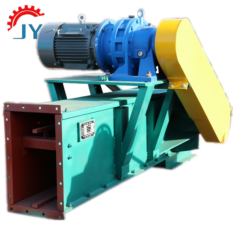 Inclined drag chain conveyor