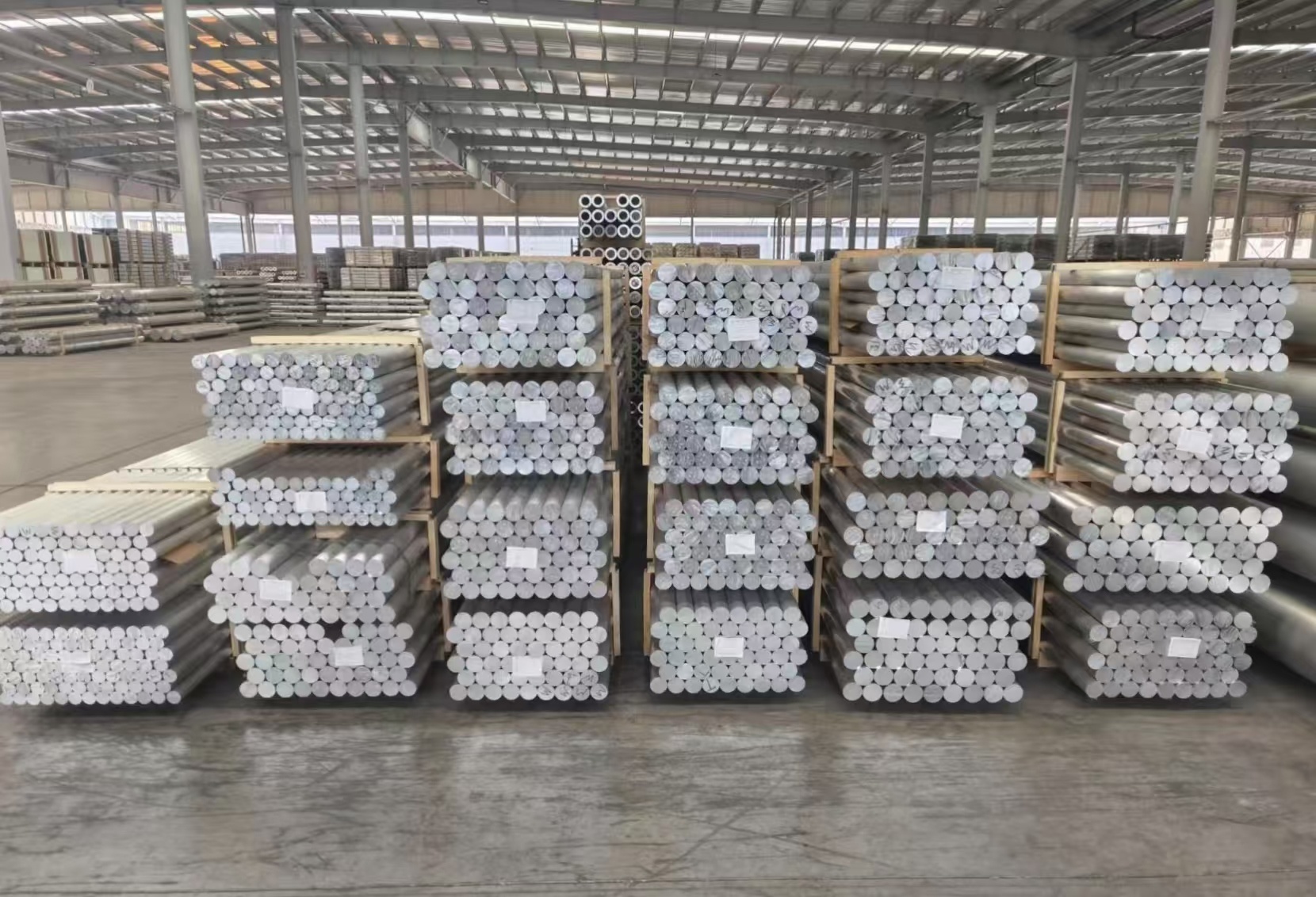 We are proud to offer a comprehensive range of high-quality metal products tailored to meet your industrial needs. Our selection includes carbon steel pipes, stainless steel plates, aluminum sheets, angle steel, channel steel, and H-beams.