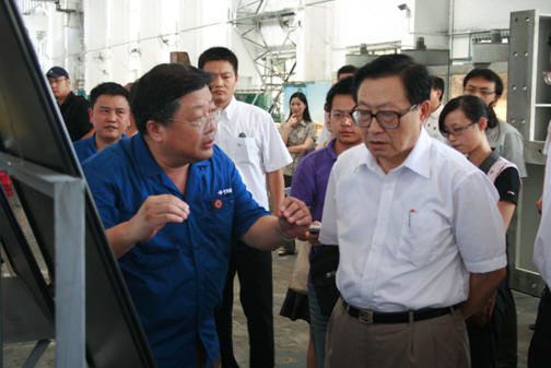 Hua Jianmin, vice chairman of the Standing Committee of the National People's Congress, led the research team to visit our company.