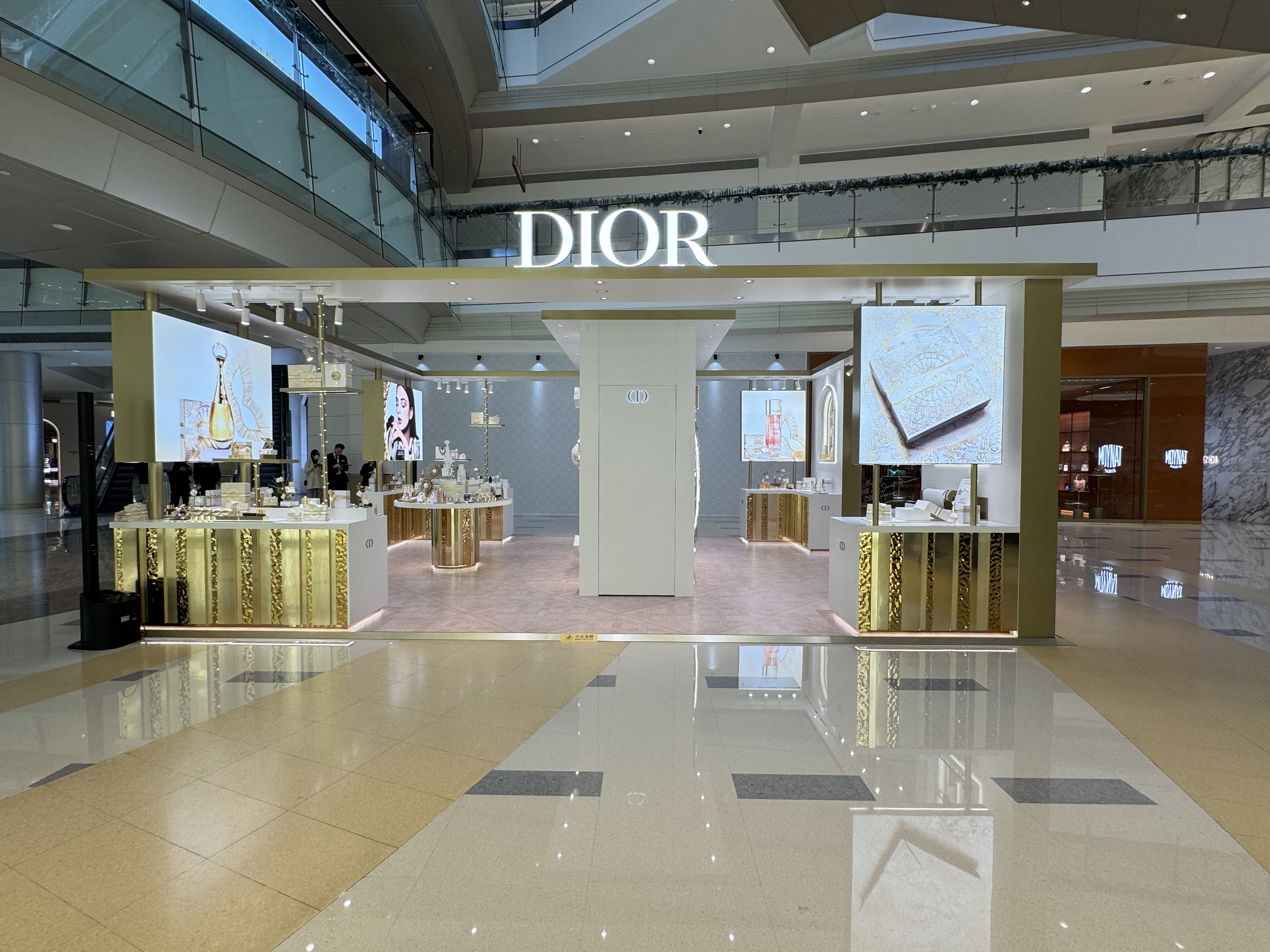 Dior XMAS 深圳罗湖万象城HPP