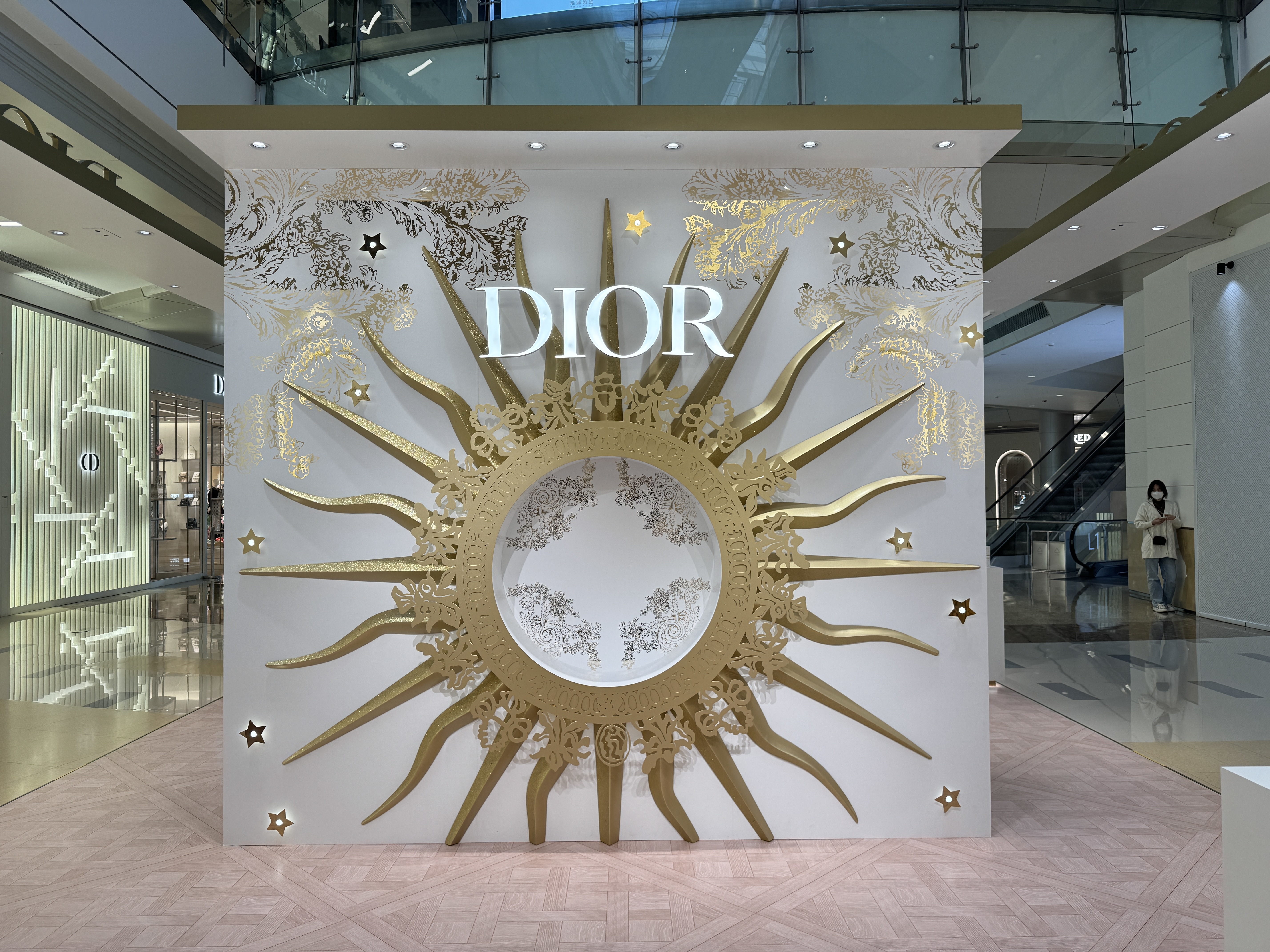 Dior XMAS Shenzhen Luohu City HPP