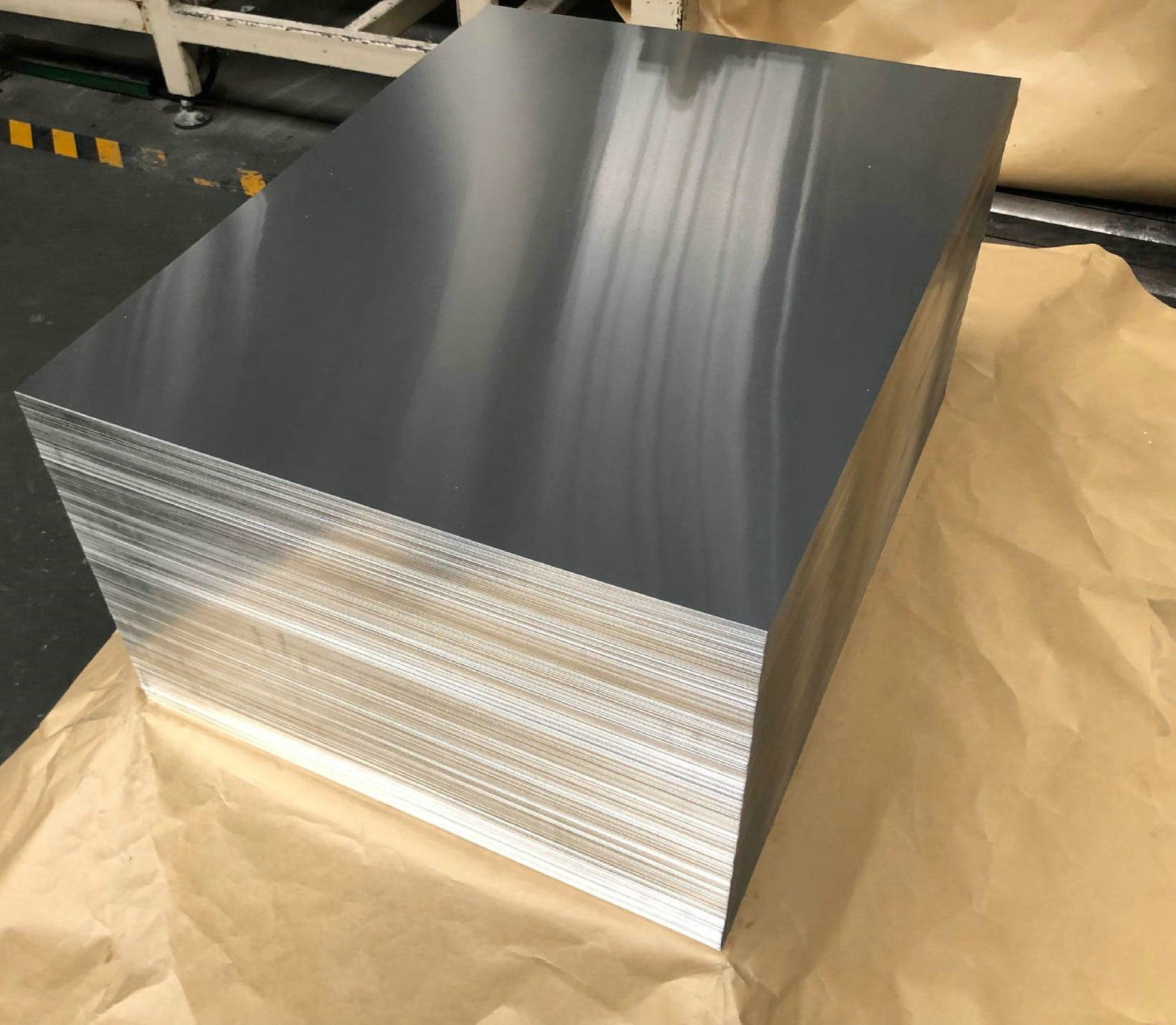 Why 5052 Aluminum Is Ideal for Fuel Tanks?