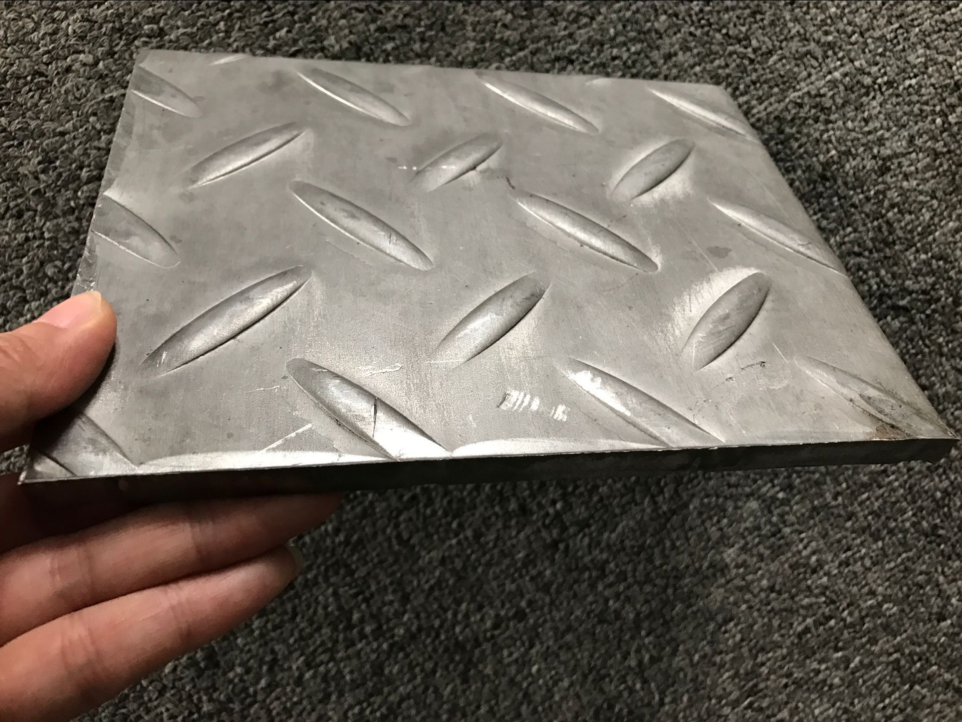checkered stainless steel plate