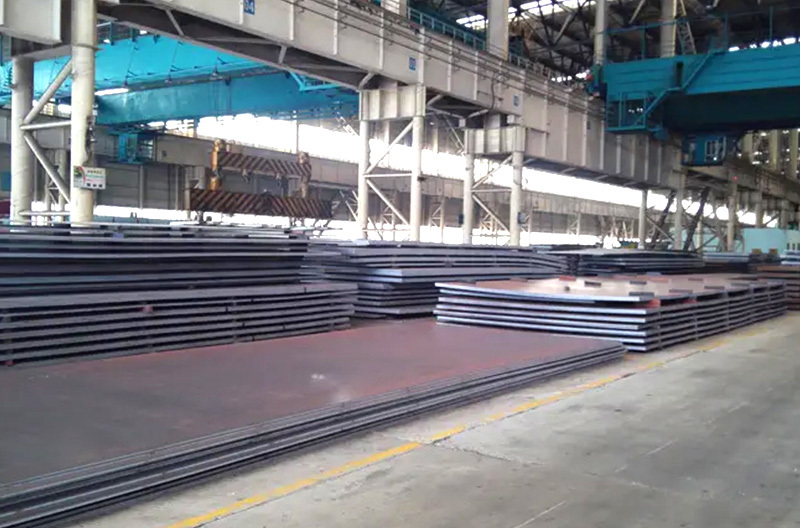Устойчивые к атмосферным воздействиям и коррозии листовые пластины Corten