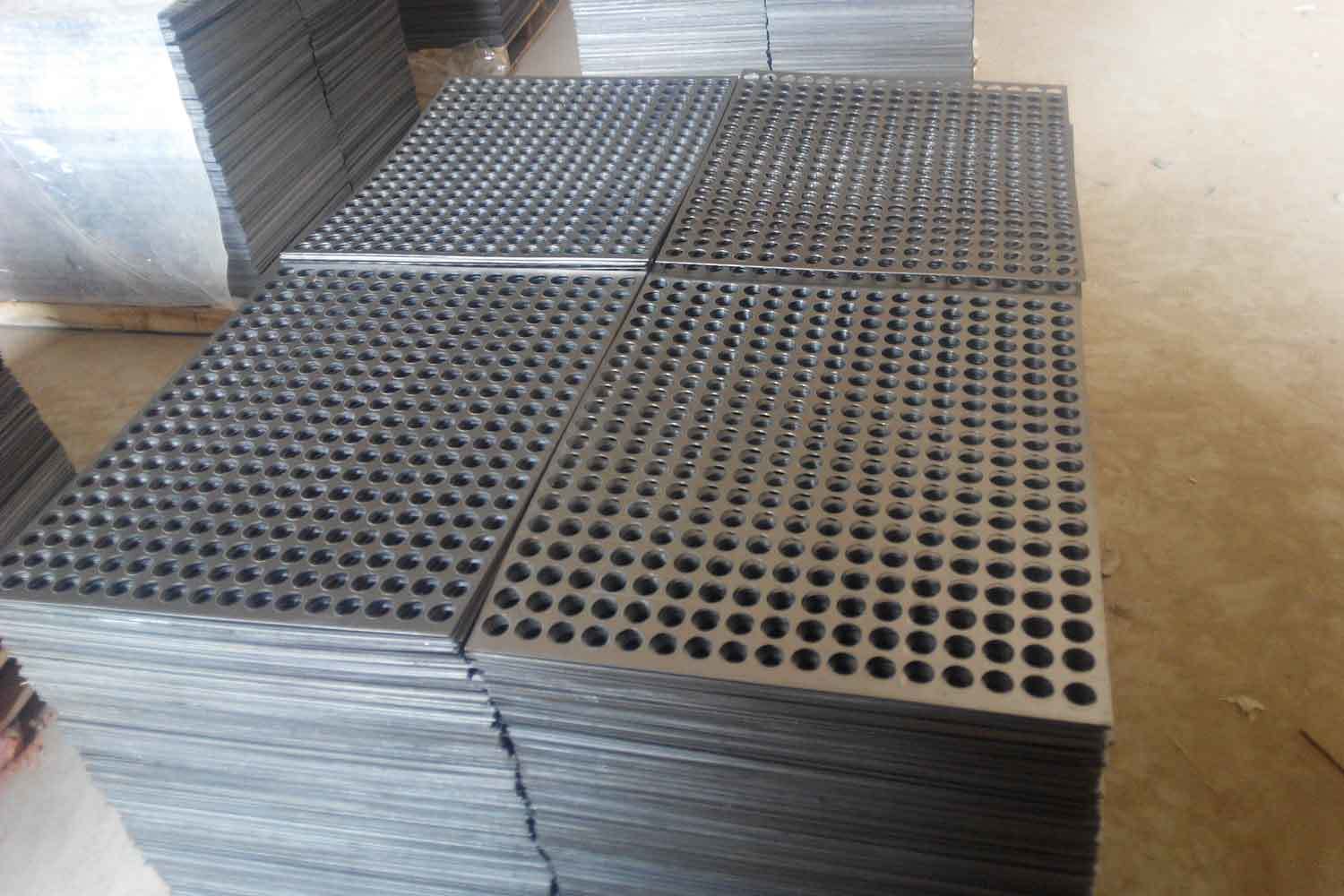 Perforated ss plate