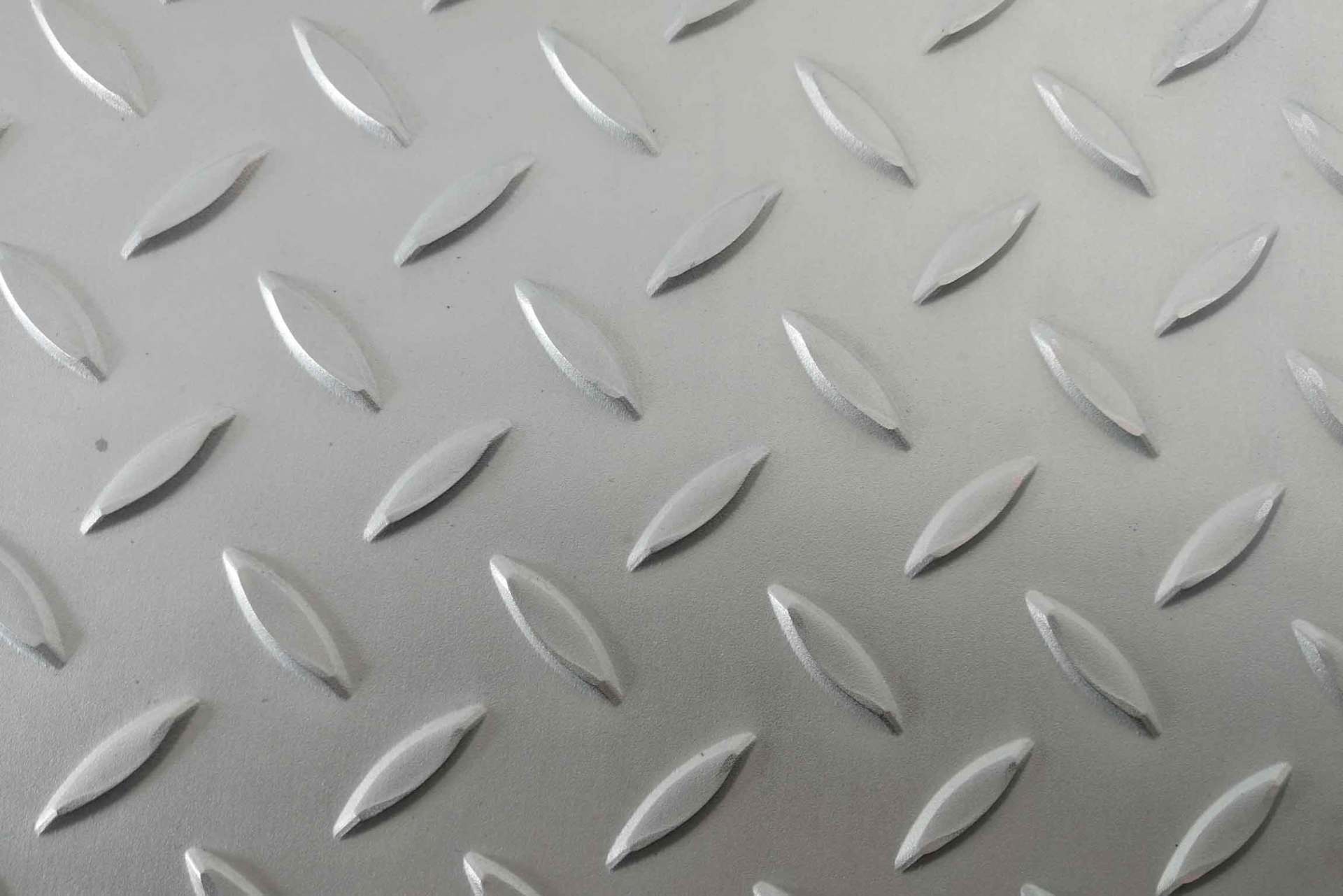 Non-slip stainless steel checker plate 304
