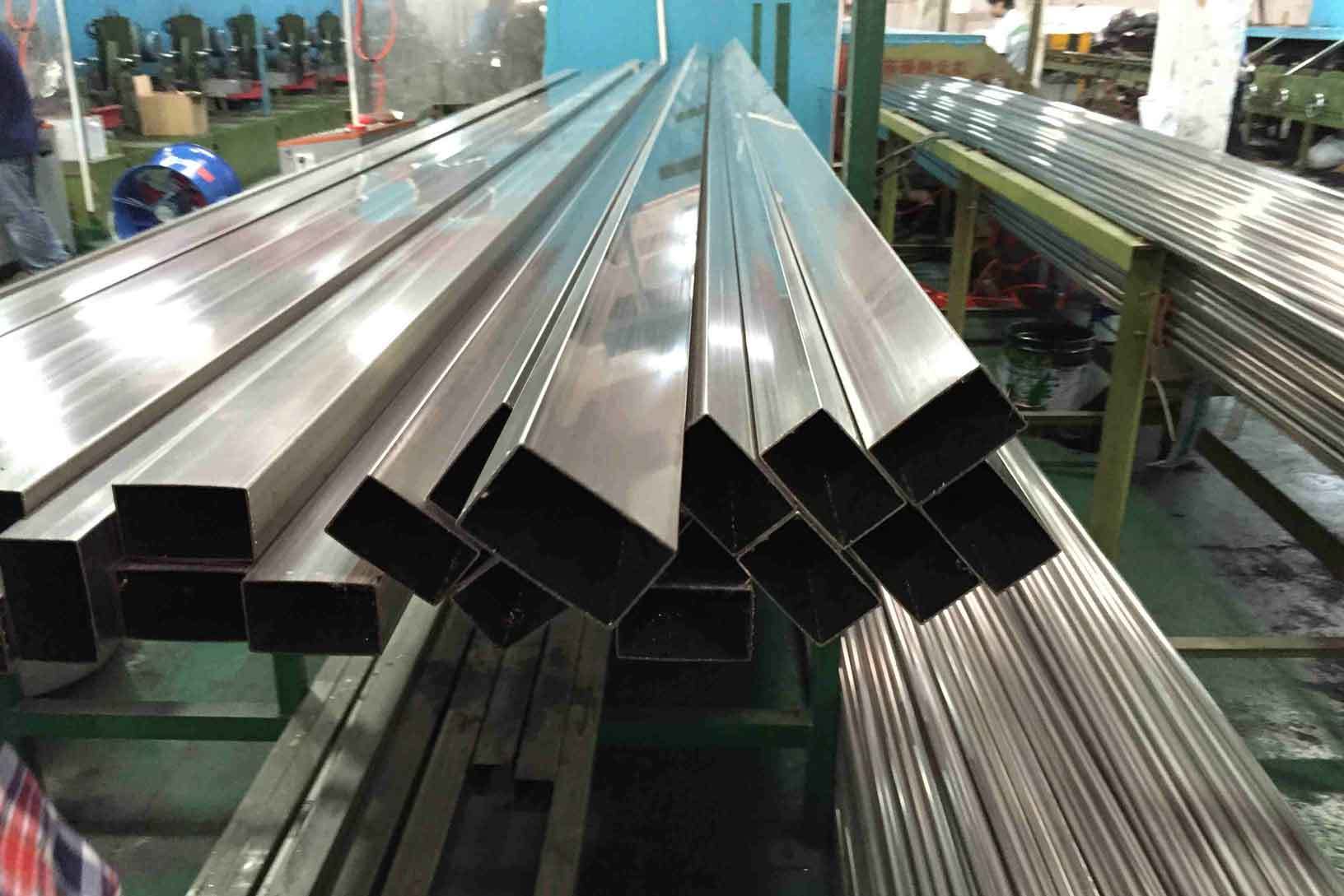 Round Rectangular Square stainless steel pipe/tube Supplier