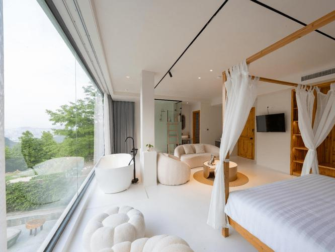 Both wooden doors and windows and aluminum alloy doors and windows have ushered in new opportunities and challenges in continuous innovation and development.