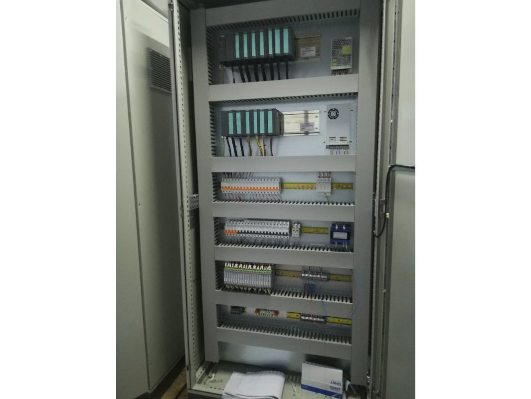 PLC控制柜-4