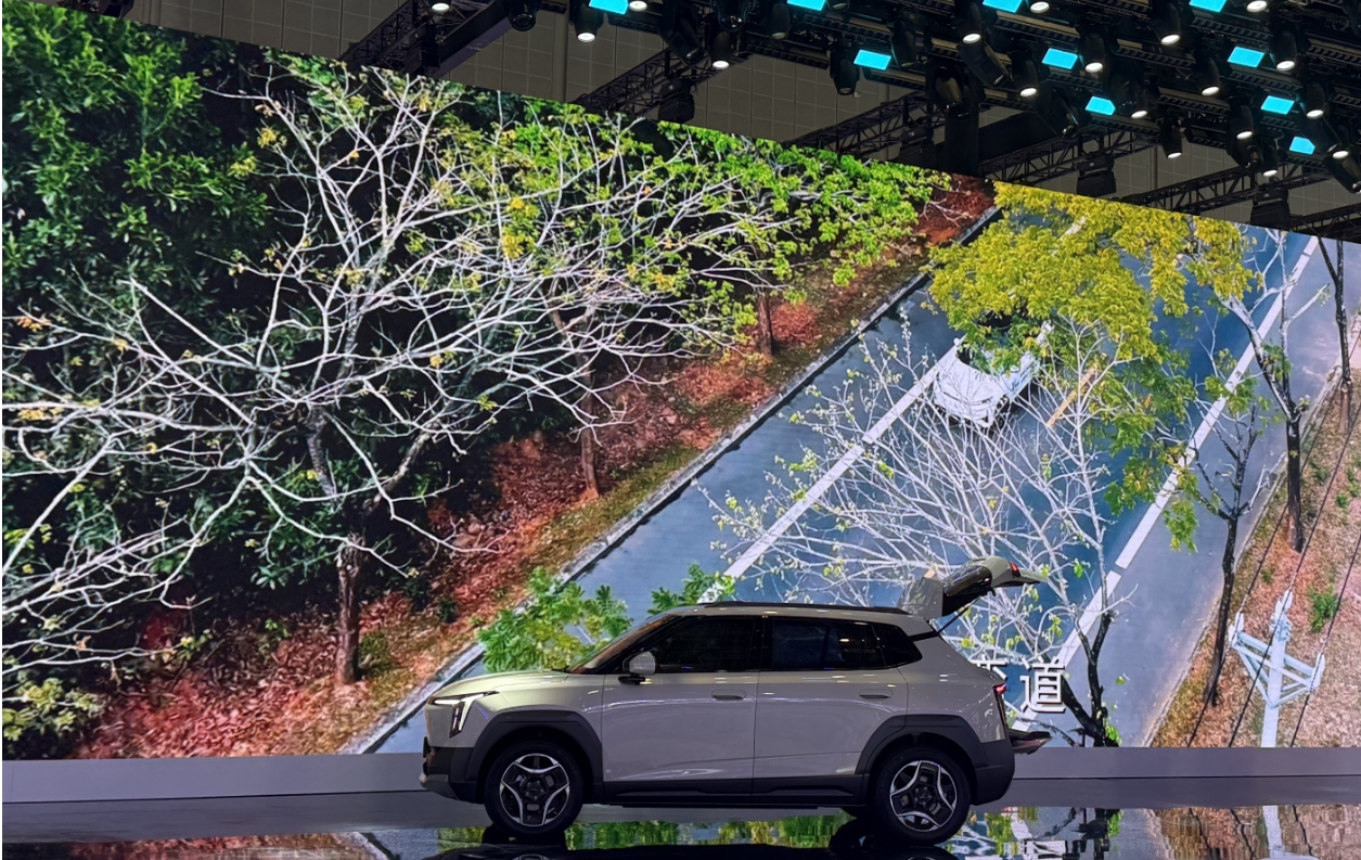 2025 Shanghai Auto Show: Dongfeng Nano 06，Nissan N7, Unveiled as NEV Market Heats Up