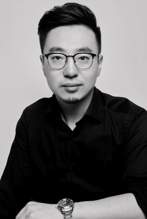 罗昱