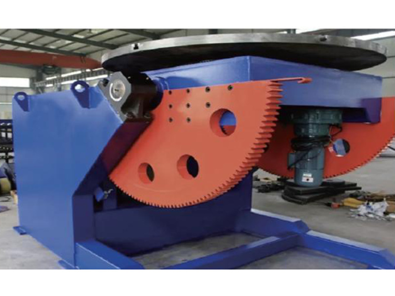 Welding displacement machine and manipulator