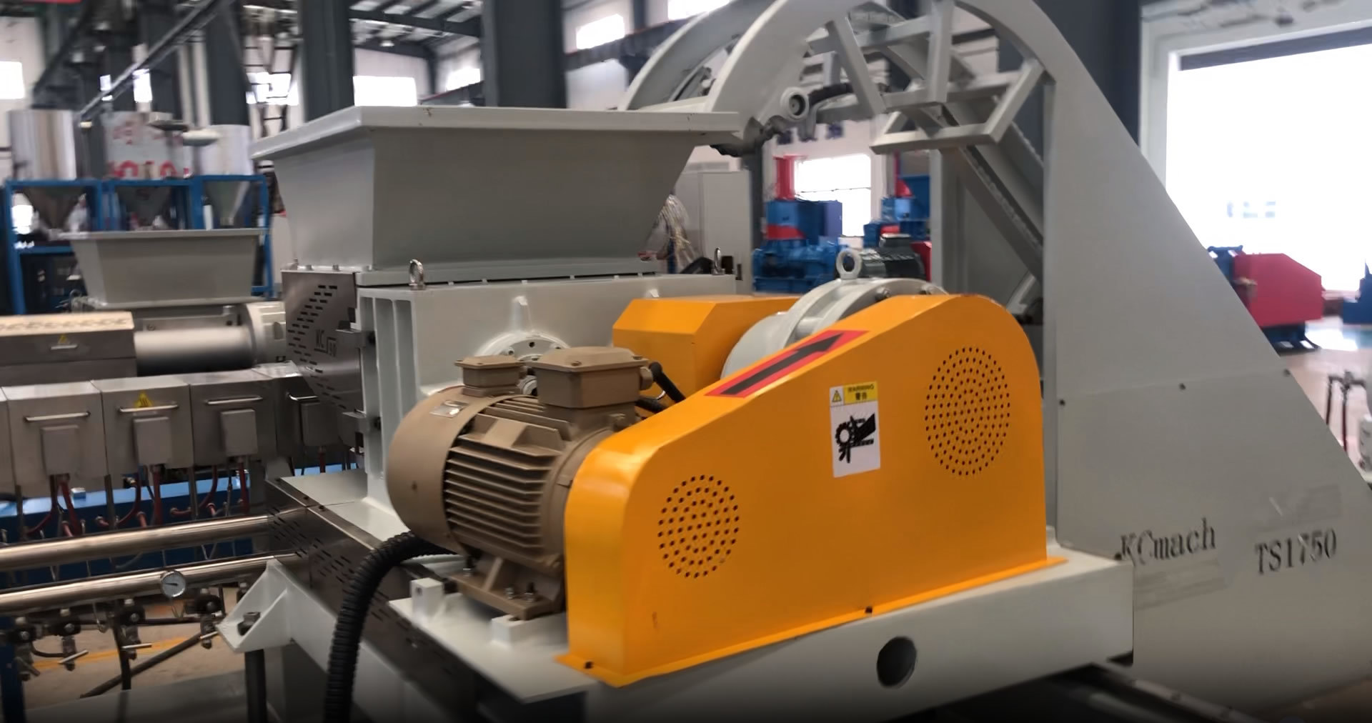 Video of Cone Double Feeder