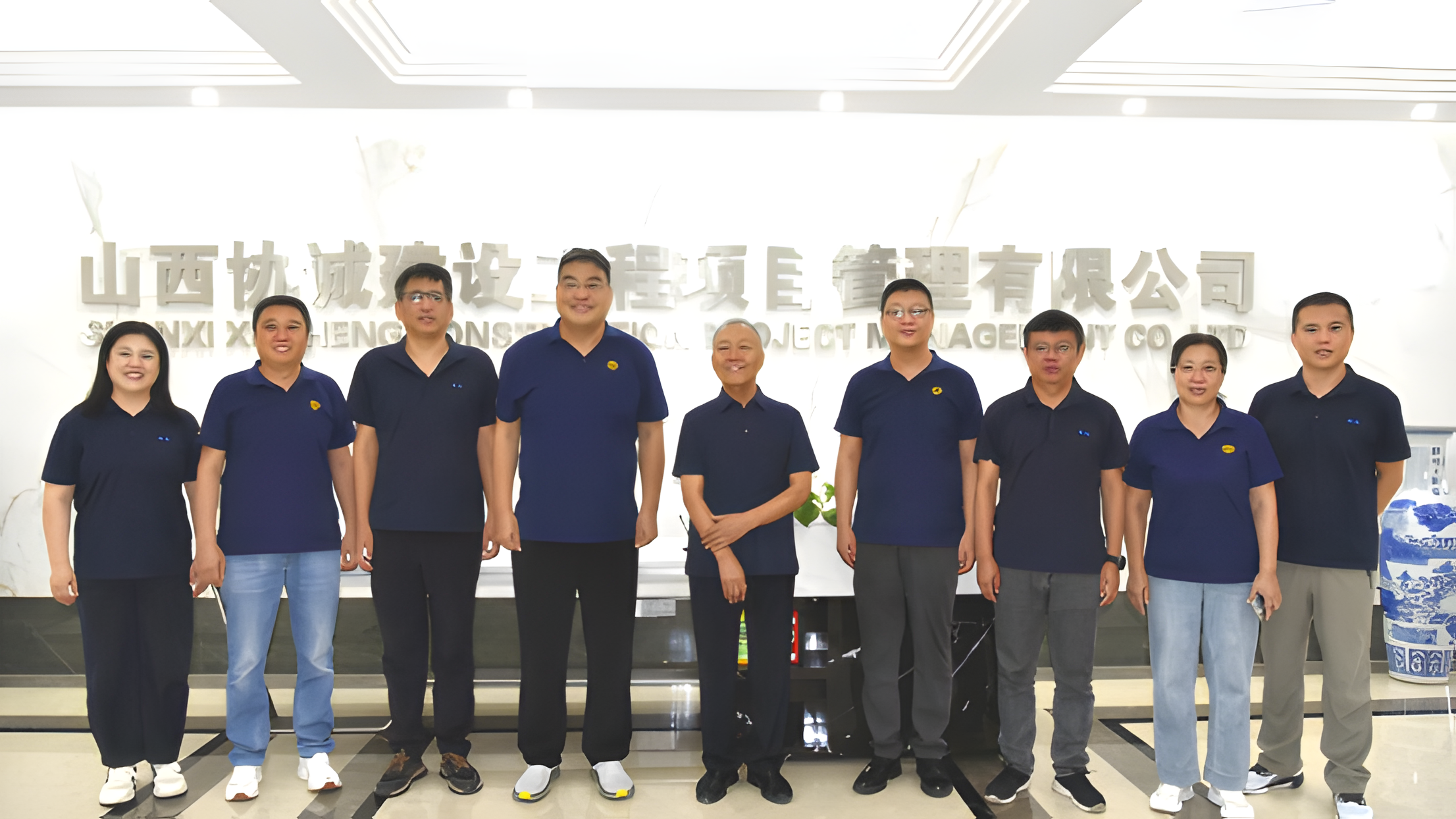 友好互访促共赢 热情交流谋发展