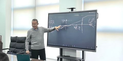 The company organizes a special series of training on slope knowledge