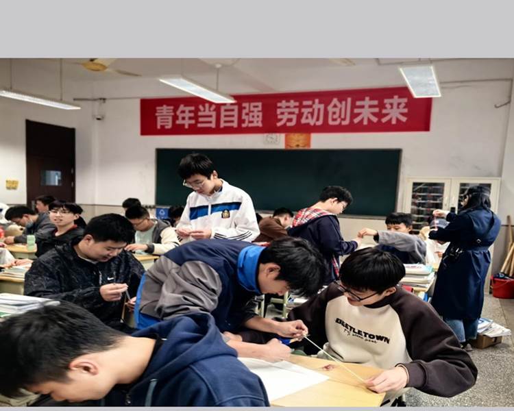 一群人正在聊天

AI 生成的內(nèi)容可能不正確。