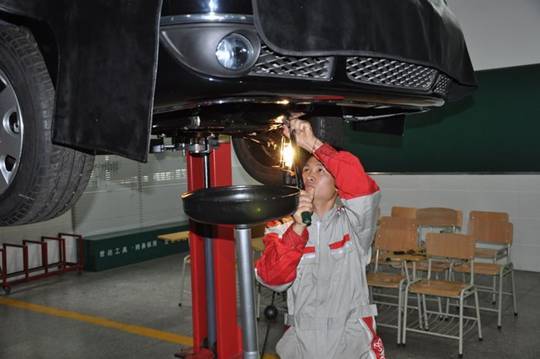 杭州汽車高級技工學(xué)校