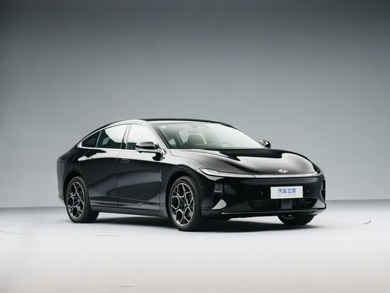 China Changan Car Qiyuan A07 Long Endurance New Energy Car Nevo Hybrid New Sedan Car for Adult