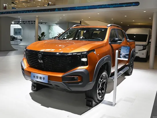 Changan Hunter Pickup Truck 4WD Fast Speed Electric Car Hybrid Extended Range Pickup