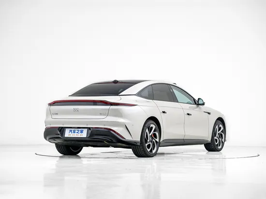 Zhiji Im L7 EV Car China Luxury Electric Sports Car High Performance Electric Cars High Speed Automobile Sale