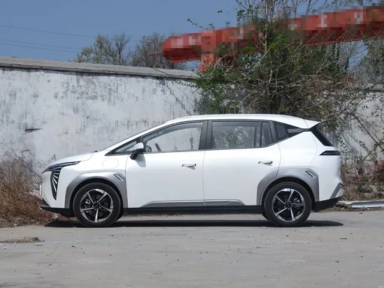 Factory Direct Supply High Performance Aion Y Electric SUV New Energy Vehicle EV Car