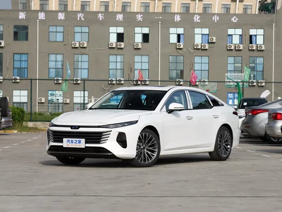 FAW Bestune B70 1.5t Automatic Gasoline Petrol Vehicle in-Stock Made in China Cheap Car