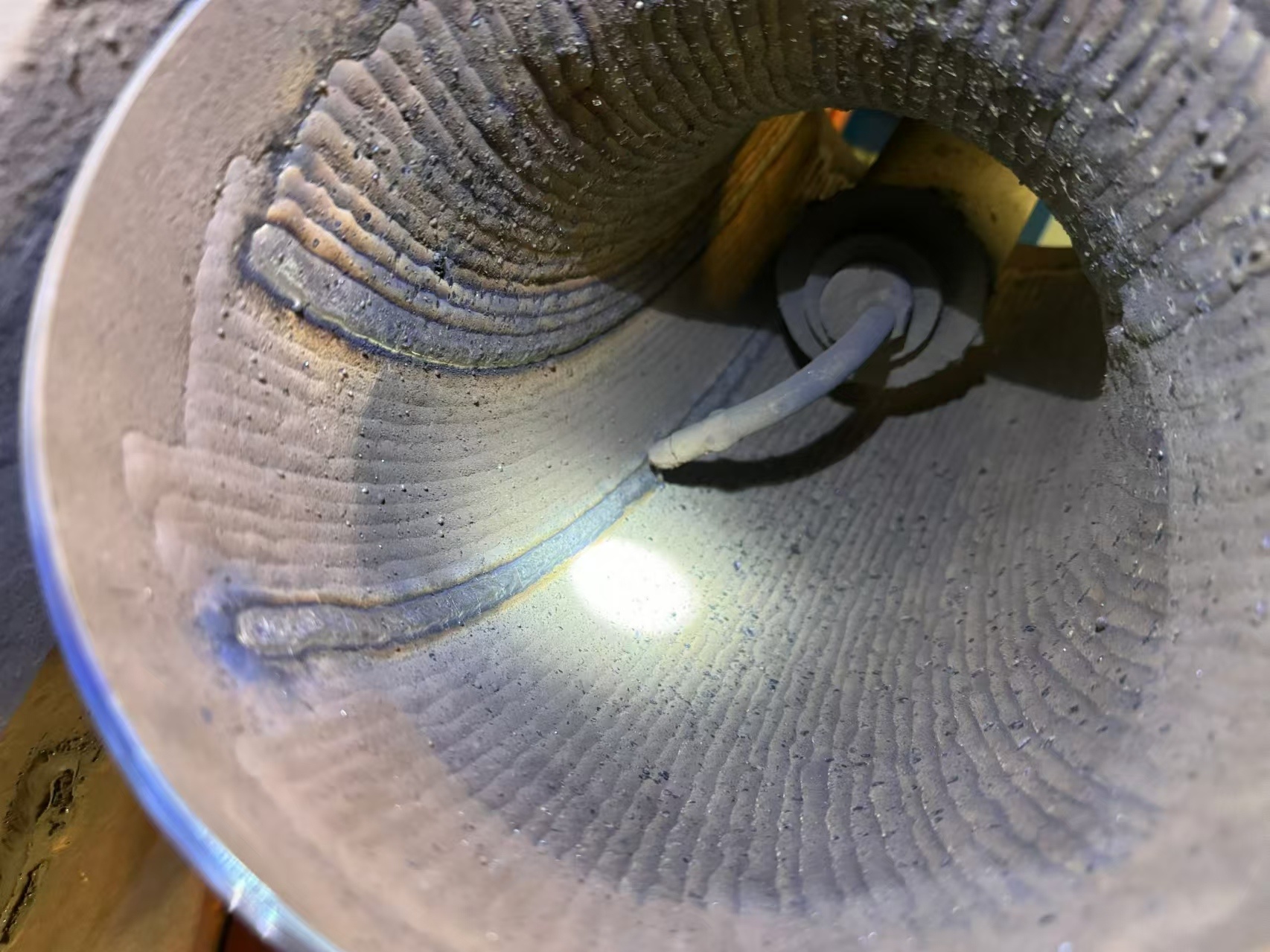 Wear-resistant hardfacing pipeline