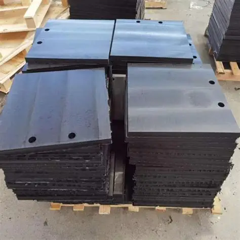 Special wear plate for power plants