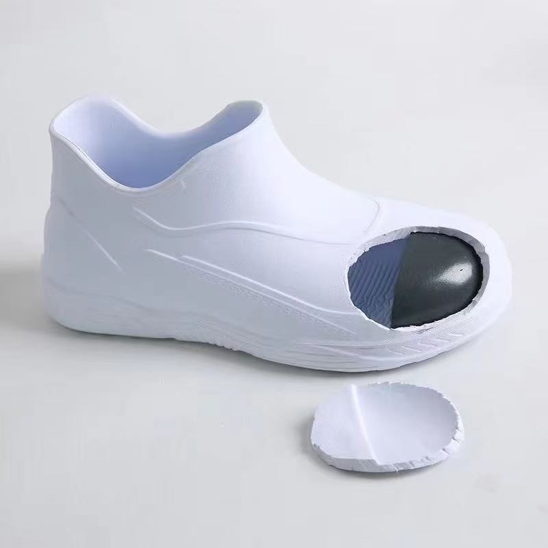 "The Benefits of Steel Toe Boots: Protecting Your Feet in Hazardous Environments"