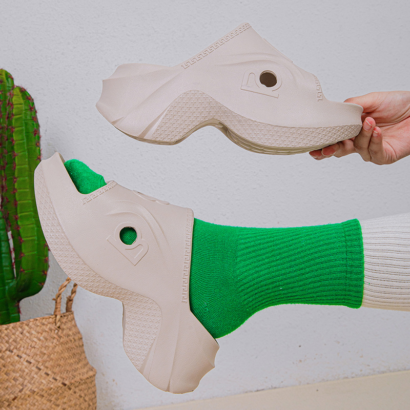Slippers Slippers