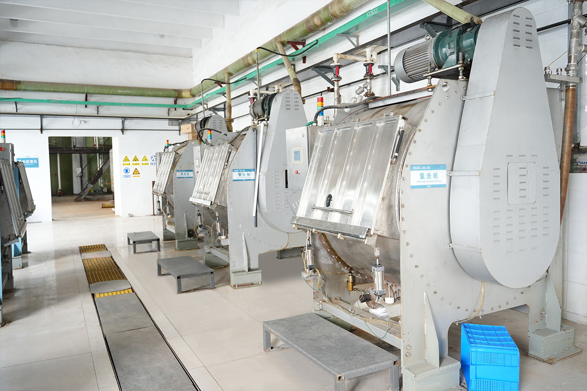 Chlorine washing equipment