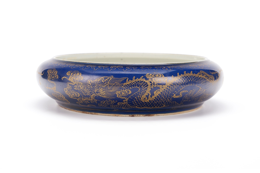 清 霽藍(lán)釉描金云龍紋水洗