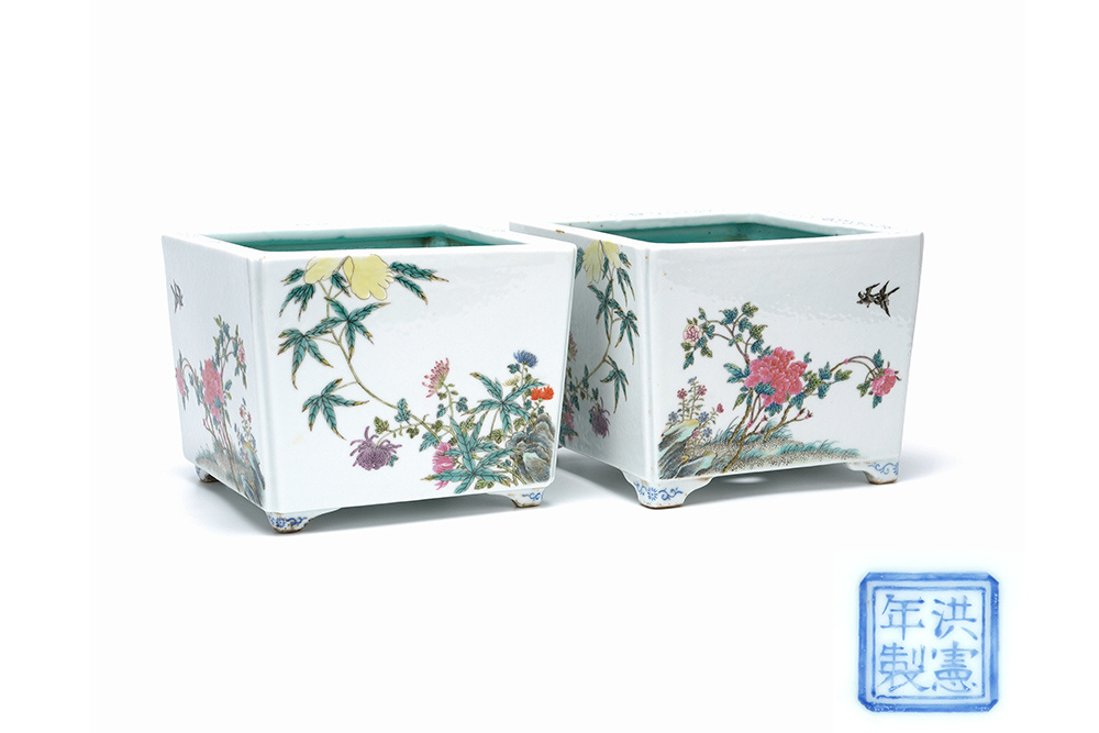 民國(guó) 粉彩花盆一對(duì)