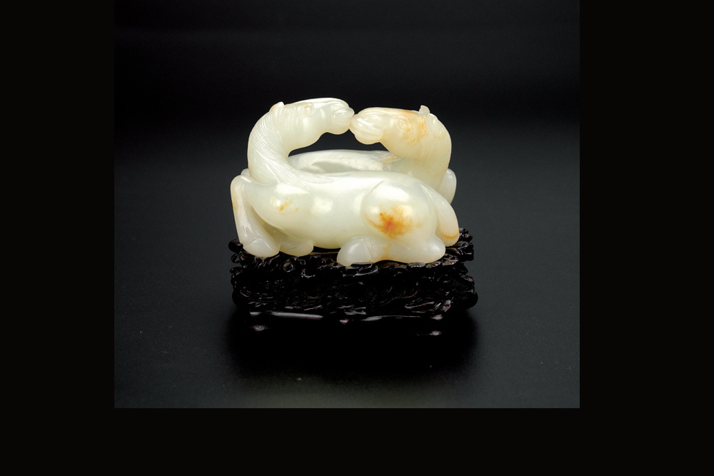 清 白玉雙馬擺件