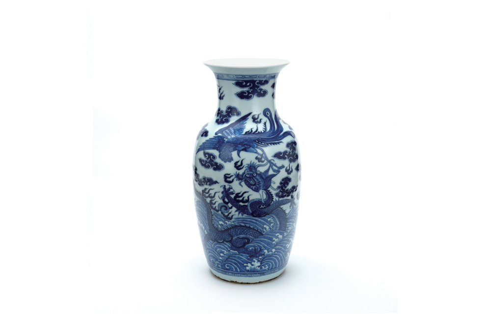 清  青花龍鳳紋羅漢瓶
