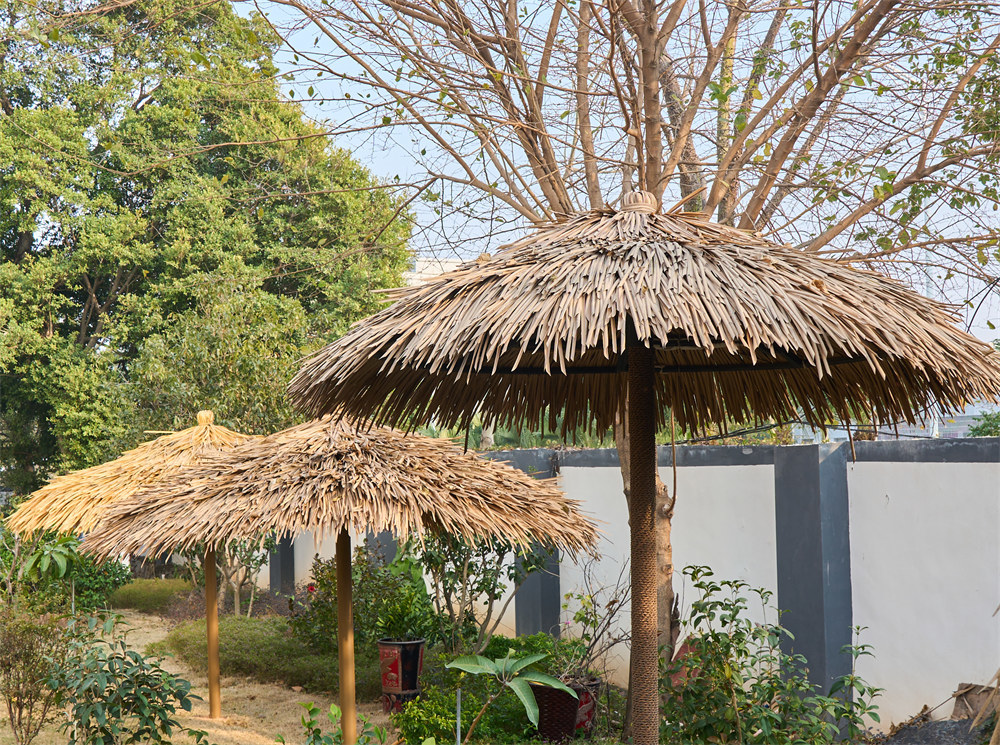 Transforming Spaces: The Unique Appeal of Seagrass Thatch in Home Décor