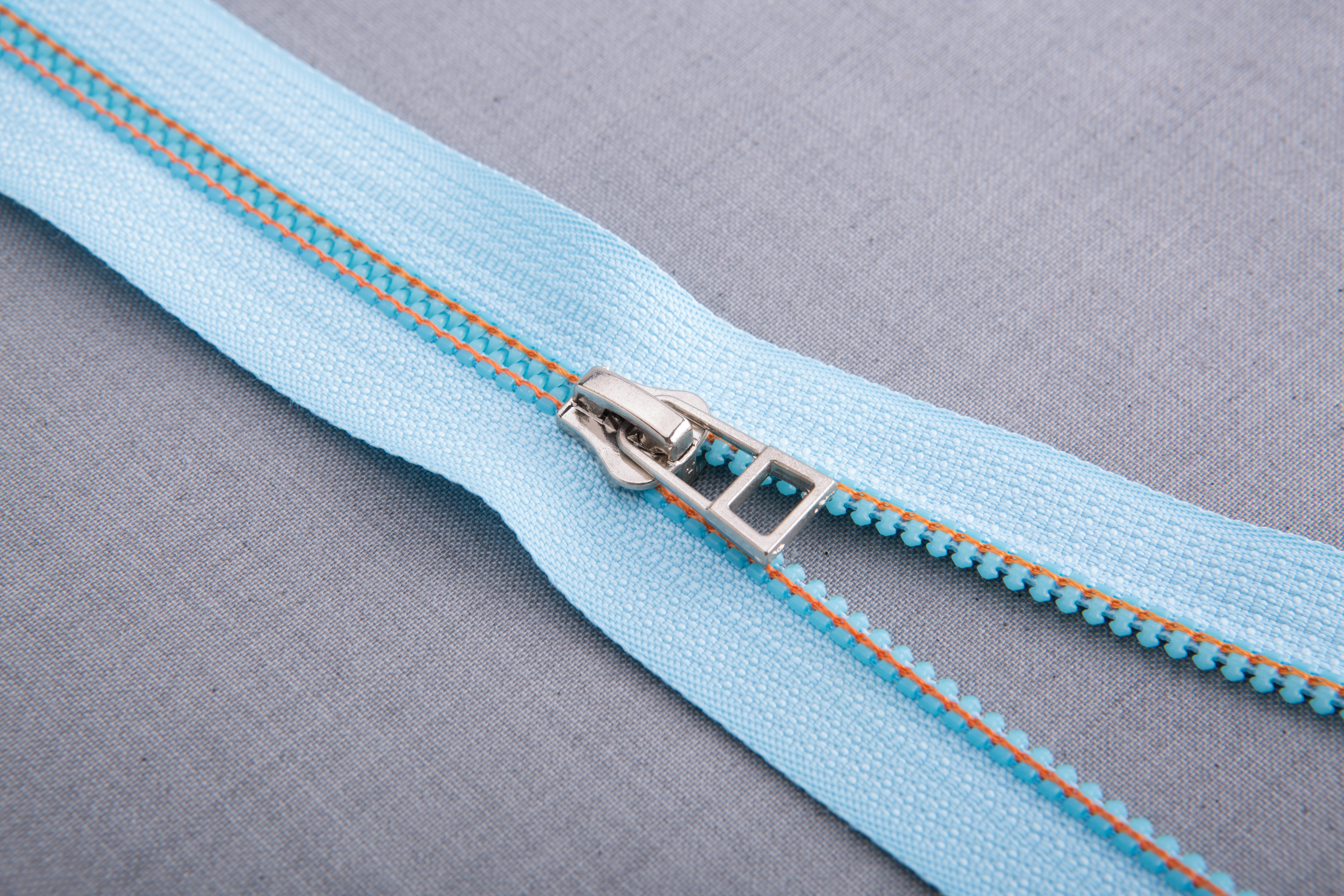 Intensified zipper