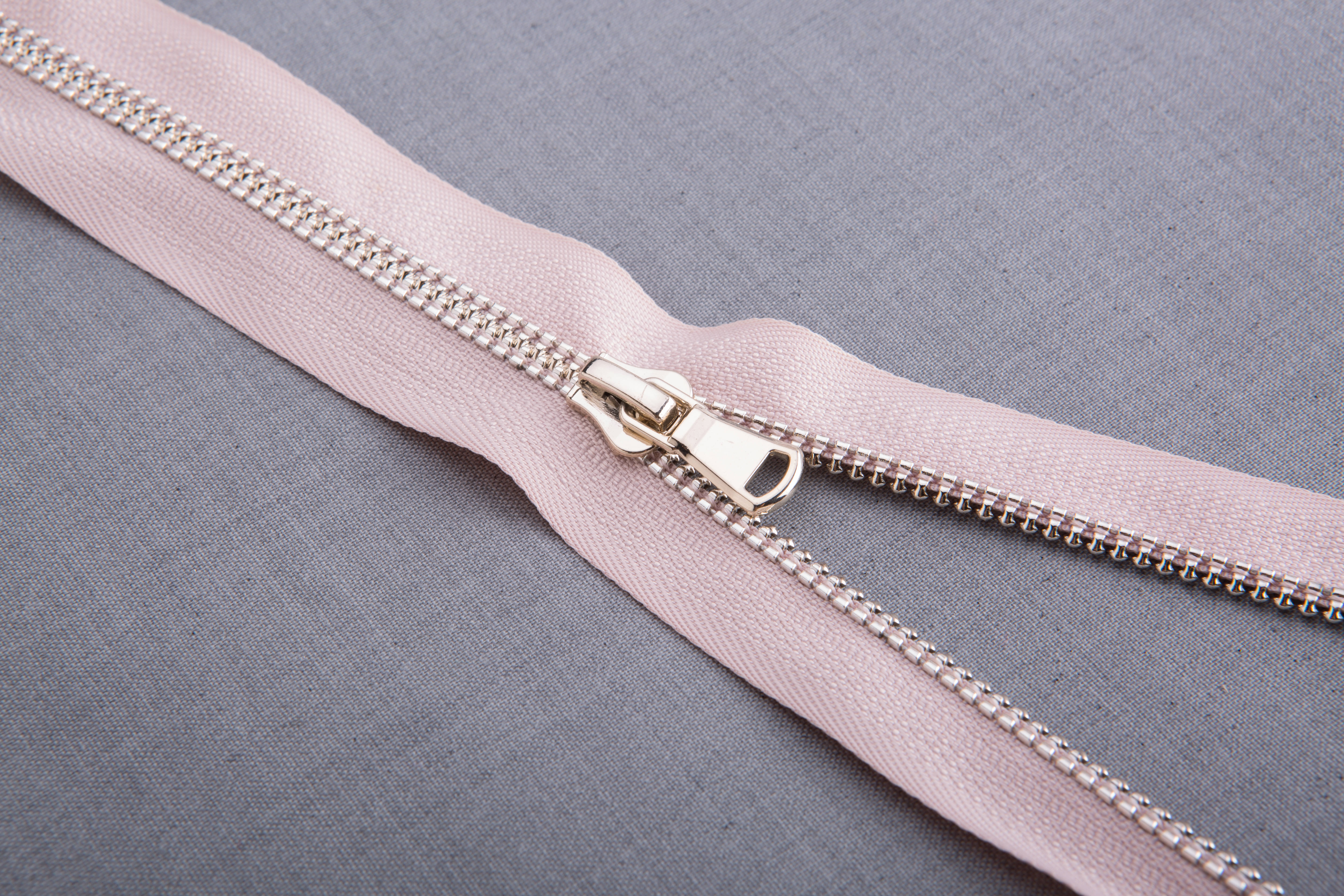 Intensified zipper