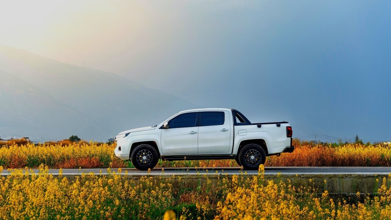 the Right 4x4 Pickup
