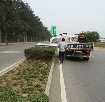 車載式綠籬割灌機(jī)