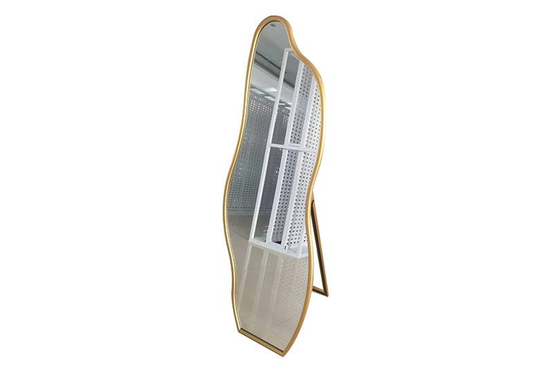 Shaped Mirror