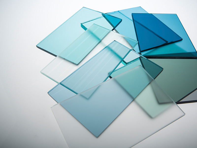 What are the application scenarios of colored glaze glass